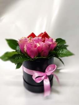 sevgililer günü kutuda penbe güller